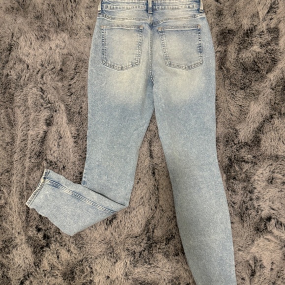 High Rise Skinny Jeans - Picture 4 of 10